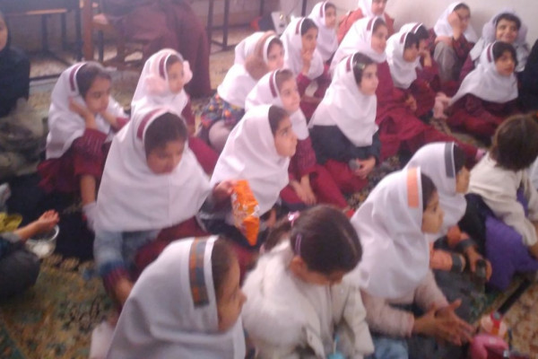 اکران فیلم سینمایی در مدارس و مساجد شهرستان دره شهر