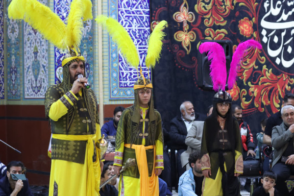 «هنر و عزا در هم‌آوایی تعزیه‌خوانان برجسته کشور»  برگزاری آئین سنتی تعزیه خوانی