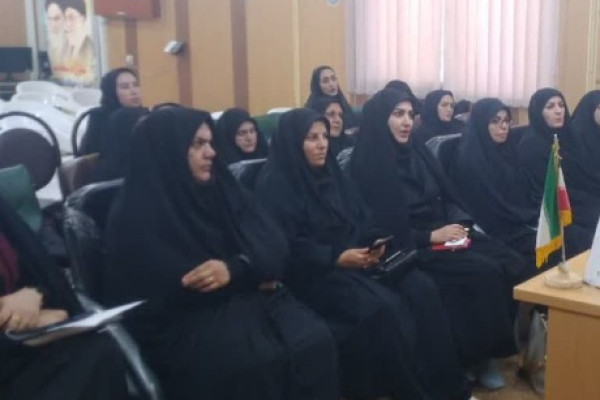 برگزاری جلسه توجیهی سفیران زندگی با آیه ها ویژه اعتکاف در اداره تبلیغات اسلامی شهرستان دره شهر