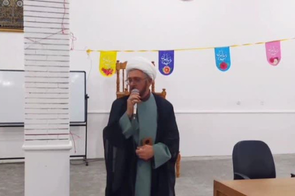 برگزاری دومین جلسه برنامه ریزی سفیران آیه ها ویژه اعتکاف در حسینیه شهداء مسجد جامع شهرستان دره شهر