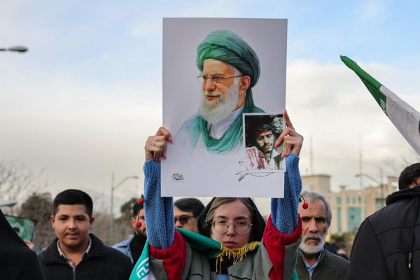 دشمن نمی‌خواهد ایران روز خوش ببیند