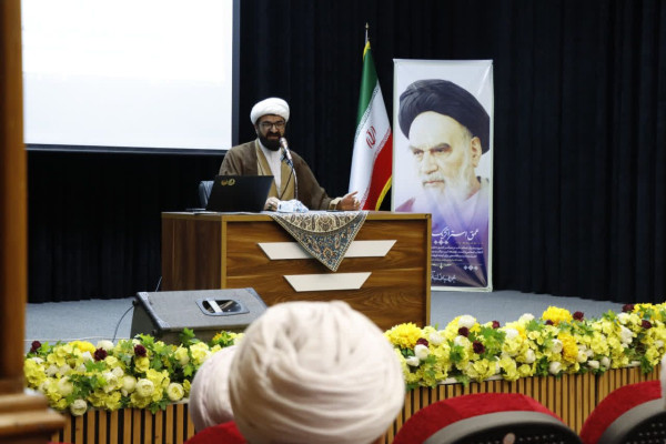 نشست مبلّغین روضه‌های خانگی، با حضور حجت الاسلام والمسلمین میرزا محمدی برگزار گردید