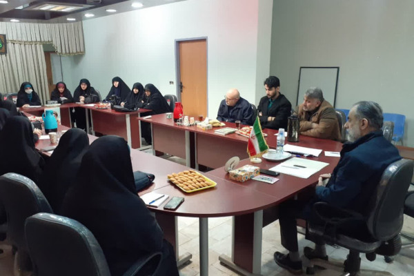 نشست هم‌اندیشی و تبیین طرح ملی «زندگی با آیه‌ها»شهرستان رودبار برگزار گردید