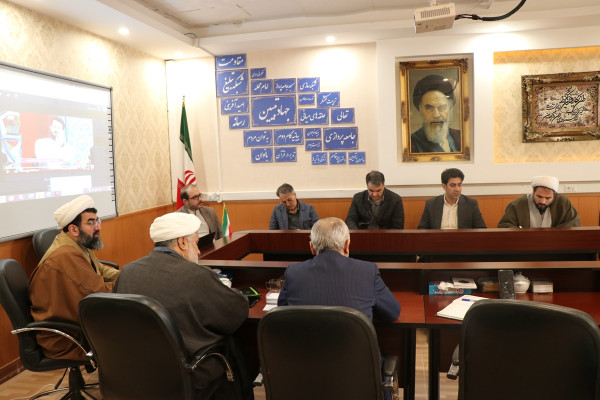 نشست تخصصی زندگی با آیه ها با حضور مدیرکل صداوسیما