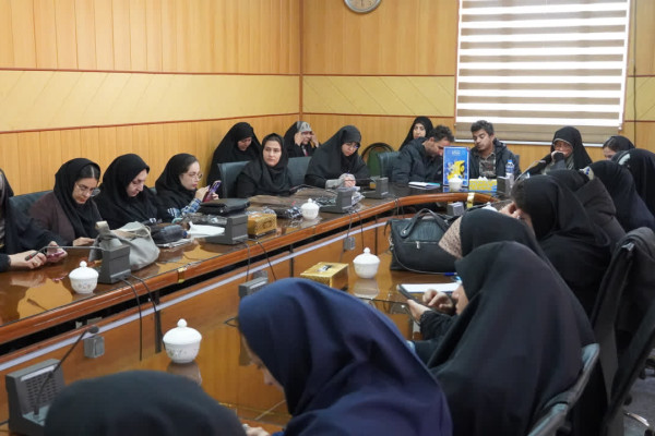 نشست صمیمی حجت الاسلام گرجی مدیر کل تبلیغات اسلامی همدان با اصحاب رسانه