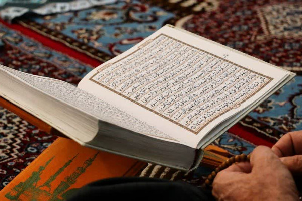جزء خوانی قرآن کریم در اولین روز ماه مبارک رمضان