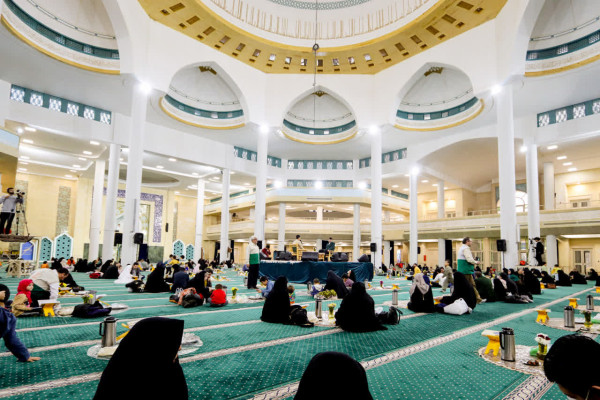 بزرگترین محفل خانوادگی «زندگی با آیه‌ها» در کشور