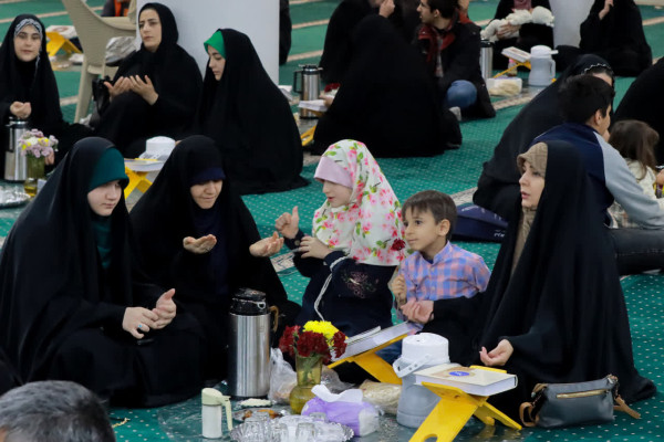 بزرگترین محفل خانوادگی «زندگی با آیه‌ها» در کشور