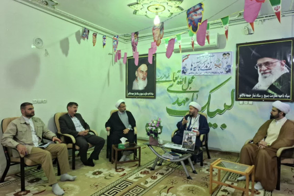 نشست  مبلغین و مبلغات دالاهو با محوریت «زندگی با آیه‌ها» شهرستان دالاهو