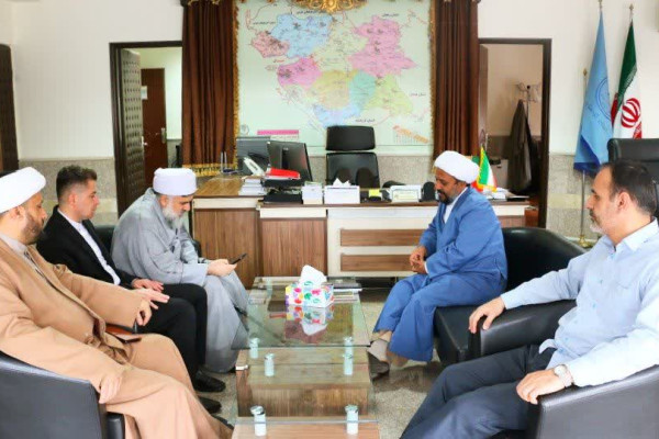 بررسی ابعاد اجرای طرح «زندگی با آیه‌ها» در دیدار ماموستا بهمنی و حجت‌الاسلام رازیانی