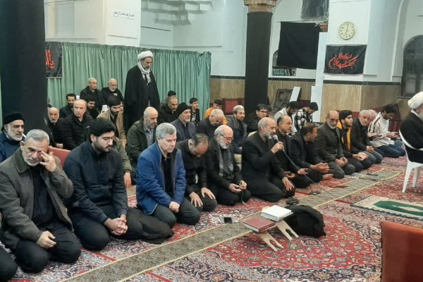 محفل انس با قرآن در ماه مبارک رمضان در مسجد حاج آقا ابوتراب آل آقا کرمانشاه