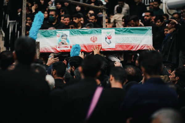 ▪️بکشید مارا ملت ما بیدار تر میشود...