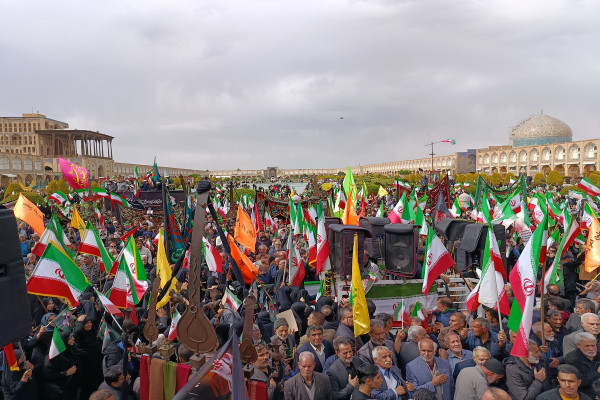 اجتماع عظیم و بی نظیر هیئات مذهبی در میدان امام اصفهان