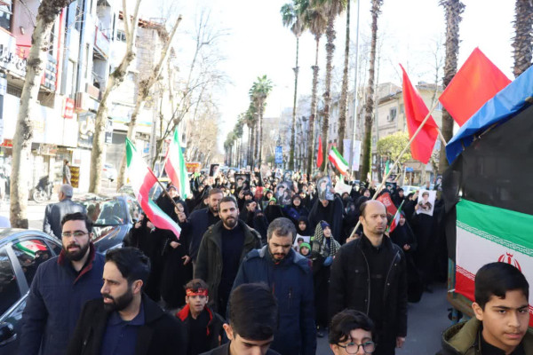 دسته حماسی نوجوانان و جوانان در عزای رهبر شهید حضرت امام سیدعلی خامنه ای