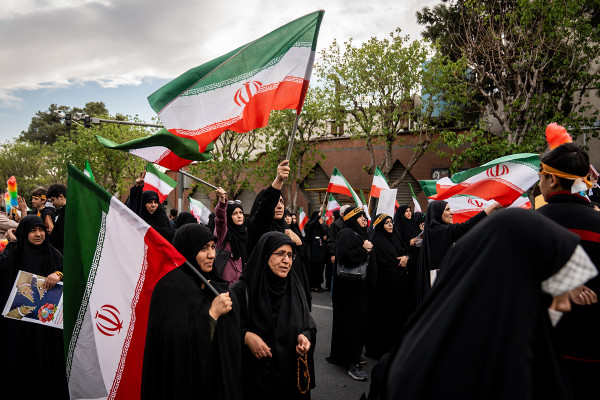 مراسم چهلم شهدای مدرسه میناب برگزار شد