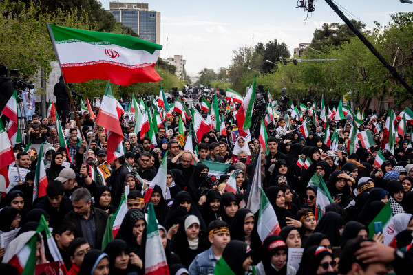 مراسم چهلم شهدای مدرسه میناب برگزار شد