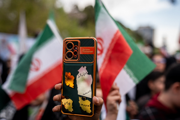 مراسم چهلم شهدای مدرسه میناب برگزار شد