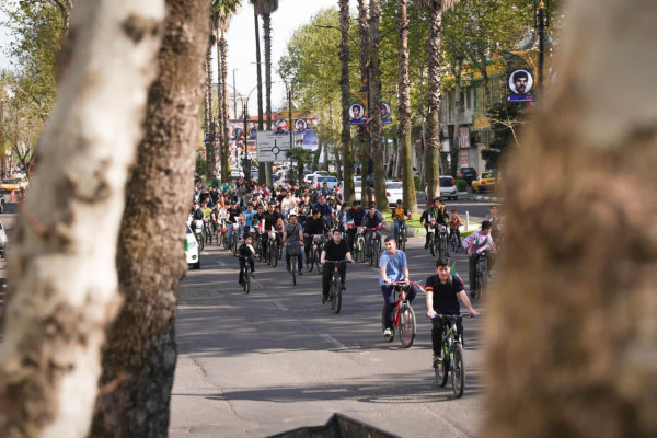 در رکاب ایران