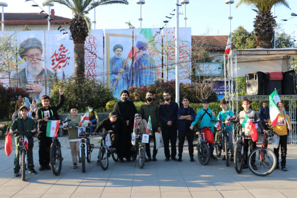 در رکاب ایران