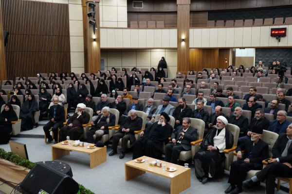 برگزاری "عصر شعر" با محوریت "شهادت امام، بعثت امت" در اردبیل