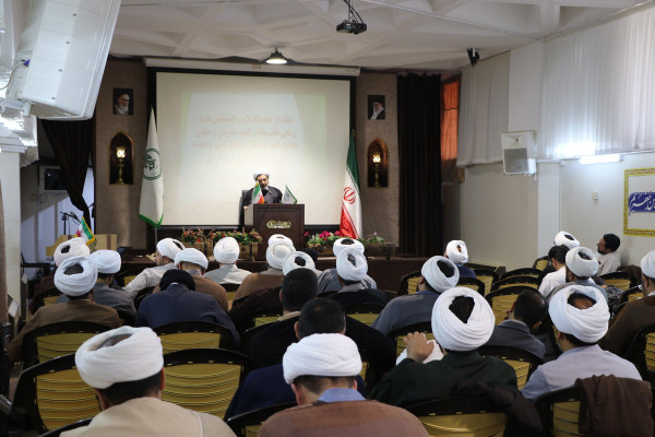 سخنرانی حجت الاسلام و المسلمین عزت زمانی معاون محترم فرهنگی و حجه الاسلام و المسلمین روحانی