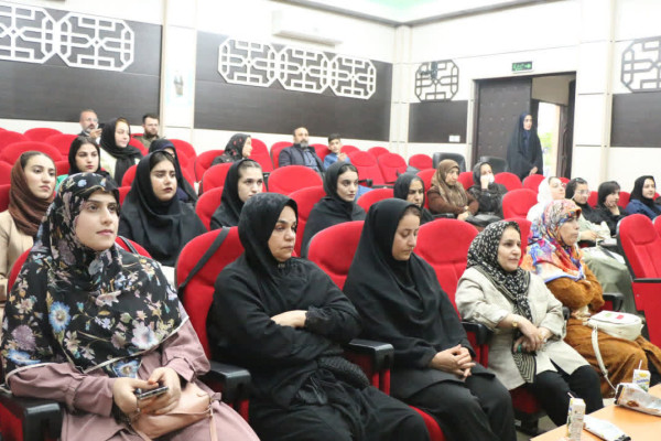 برگزاری کارگاه جهاد تبیین ویژه نوجوانان در اداره تبلیغات مریوان
