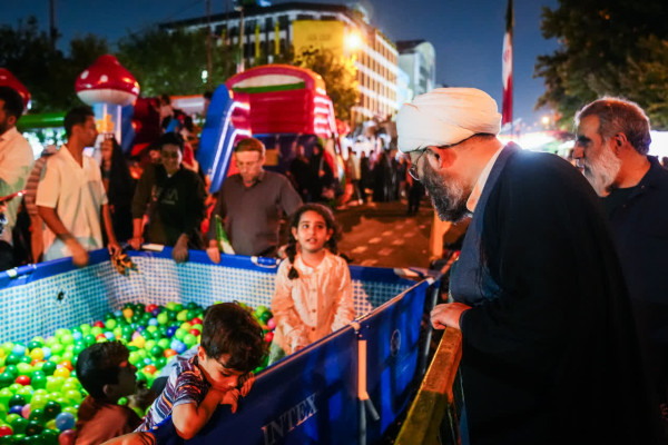 حضور حجت الاسلام محمد قمی در مهمانی کیلومتری غدیر تهران