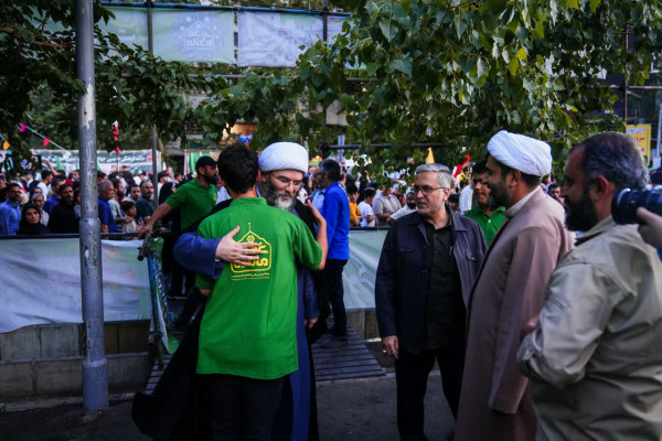 حضور حجت الاسلام محمد قمی در مهمانی کیلومتری غدیر تهران