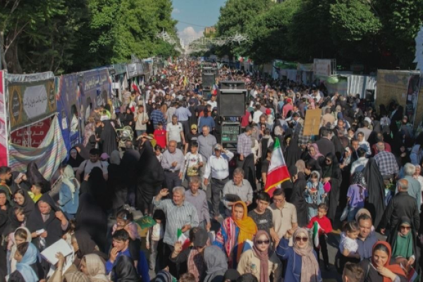 جشن کیلومتری غدیر در تبریز زیر پرچم امیرالمؤمنین(ع)