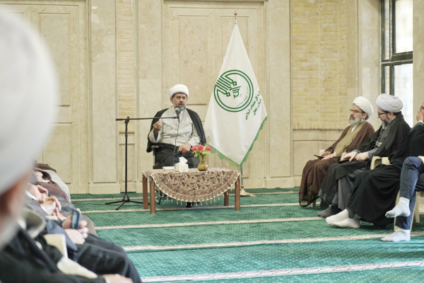 نشست اساتید و فعالان مراکز معارف اسلام ناب استان زنجان