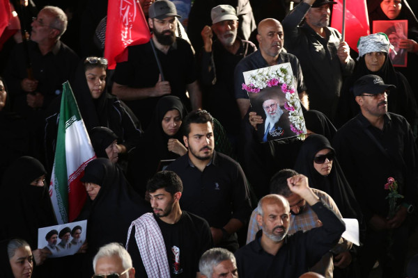 آیین تشییع پیکر مطهر رهبر شهید انقلاب در تهران برگزار شد