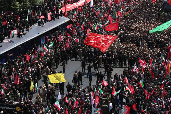 آیین تشییع پیکر مطهر رهبر شهید انقلاب در تهران برگزار شد