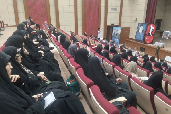 همایش «باید برخاست» ویژه شعرا و نویسندگان در اردبیل