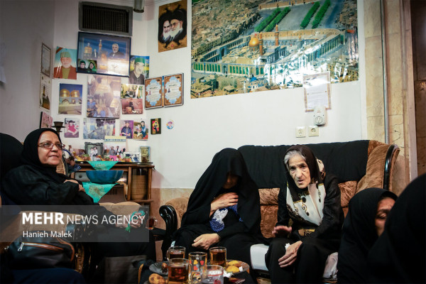 خانه به خانه با نام حسین(ع)