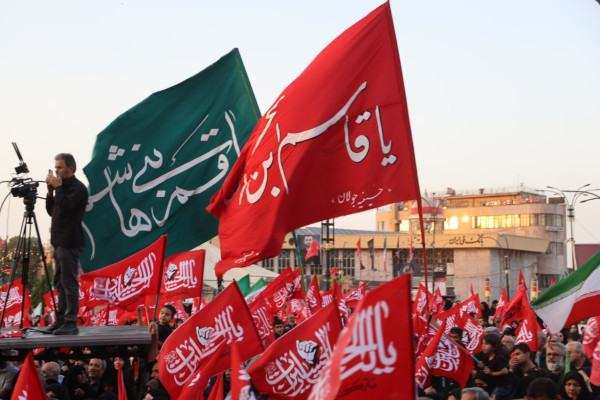 مراسم راهپیمایی جاماندگان اربعین حسینی و تشییع شهید والامقام امیر عباس درهم فروش  در همدان