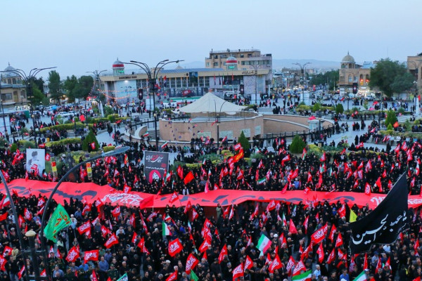 مراسم راهپیمایی جاماندگان اربعین حسینی و تشییع شهید والامقام امیر عباس درهم فروش  در همدان