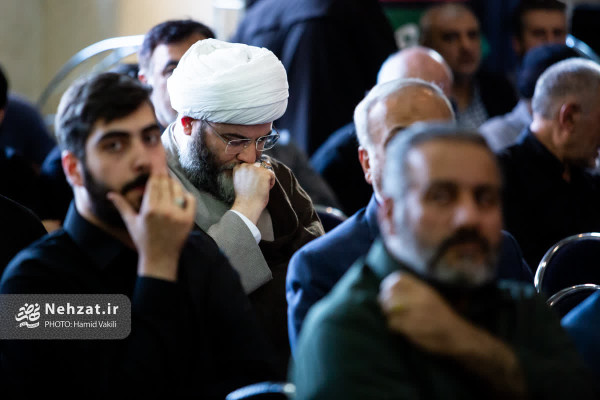 مراسم بزرگداشت چهلم رهبر شهید امت در مصلای امام خمینی (ره) برگزار شد