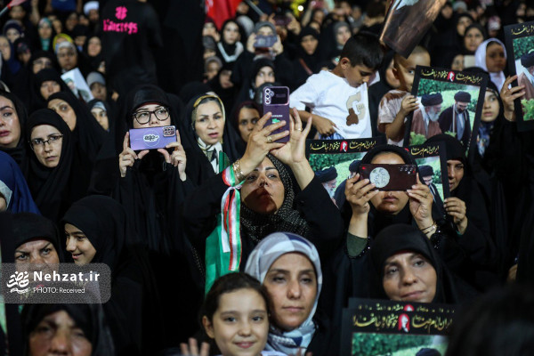 محفل قرآنی ویژه مراسم چهلم تدفین رهبر شهید انقلاب برگزار شد
