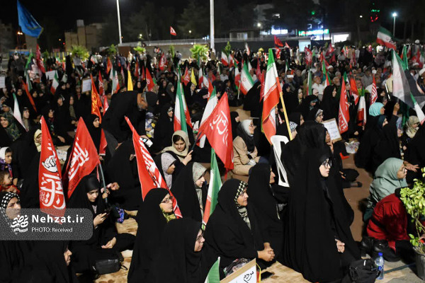 حضور حجت‌الاسلام محمد قمی در تجمع شبانه مردمی در بیرجند