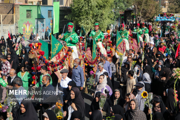 آیین استقبال ورود کاروان نمادین حضرت معصومه (س) به قم
