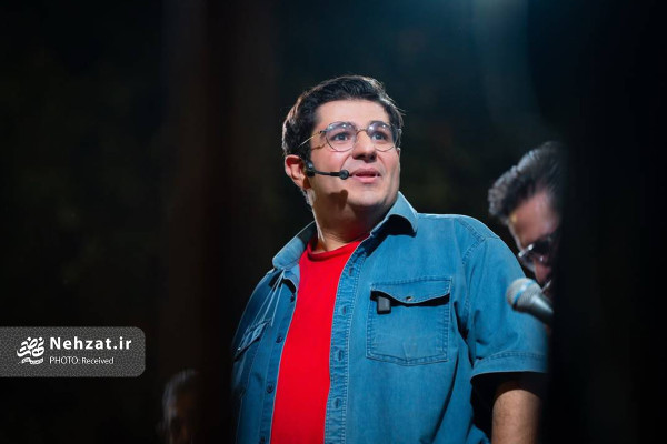«محفل ستاره‌ها» در میدان انقلاب برپا شد