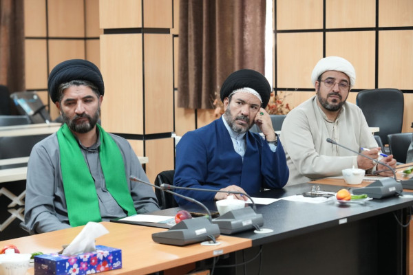 نشست تبیینی حجت الاسلام دکتر میرمـحمدیان مدیرعامل محترم بنیاد هدایت با مدیران ادارات تبلیغات اسلامی استان لرستان
