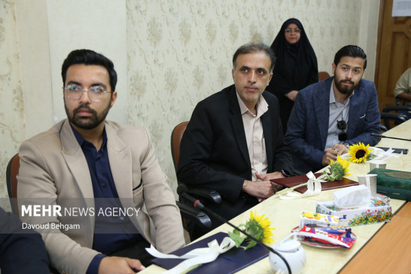 تجلیل از خبرنگاران خبرگزاری مهر در خراسان رضوی