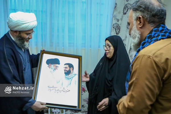 رئیس سازمان تبلیغات اسلامی با خانواده هنرمند شهید پوریا شهبازی دیدار کرد