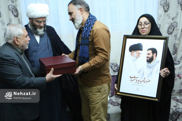 رئیس سازمان تبلیغات اسلامی با خانواده هنرمند شهید پوریا شهبازی دیدار کرد