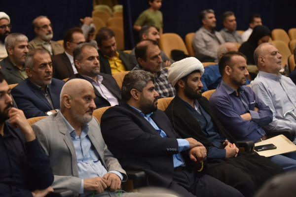 نشست تحلیلی تحولات منطقه و جهان با حضور جمعی از نخبگان فرهنگی؛