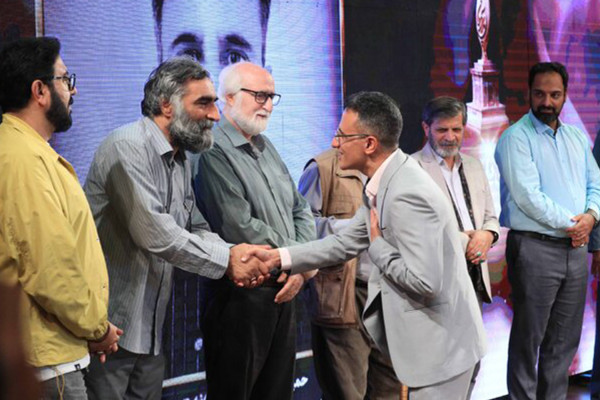 «نشان ملی پارسی‌جان» به حمیدرضا محمدی، مؤسس تارنمای گنجور، اعطا شد