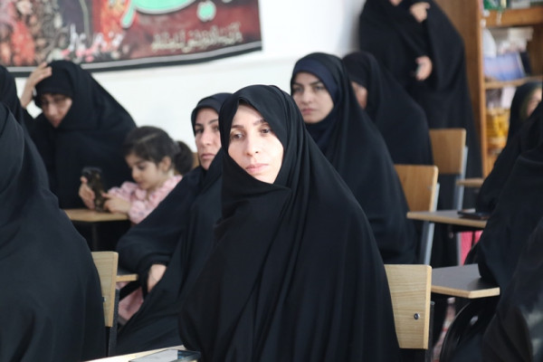 حضور مدیرکل تبلیغات اسلامی استان ایلام در حوزه علمیه فاطمیه شهرستان دهلران