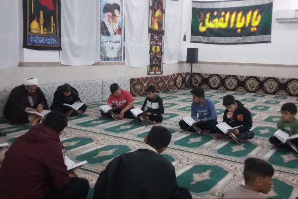 برگزاری محفل قرآنی در روستای چنگوله به مناسبت میلاد امام علی(ع)
