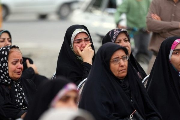 مراسم اهتزاز پرچم رضوی بر فراز همدان